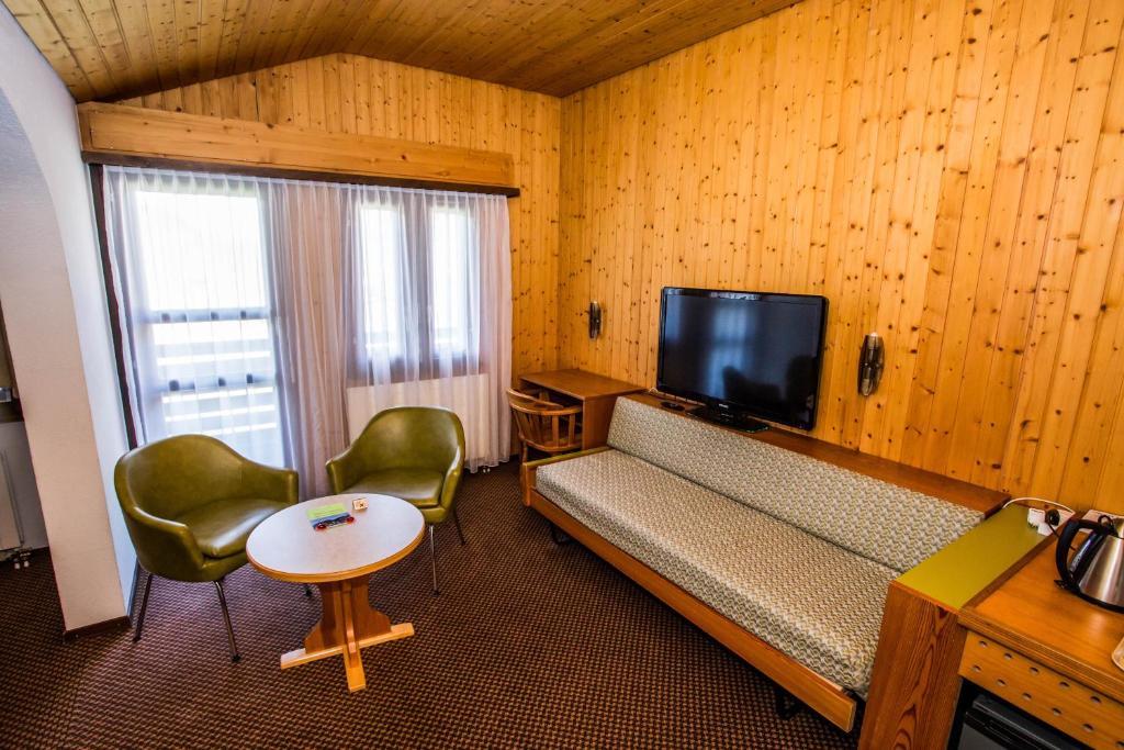 Berghotel Derby Hotel Fiesch
